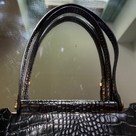 Almost New Chic Black Crocodile Pattern Leather Tote Bag - Picture 7 of 8